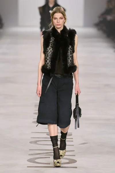 Look 57